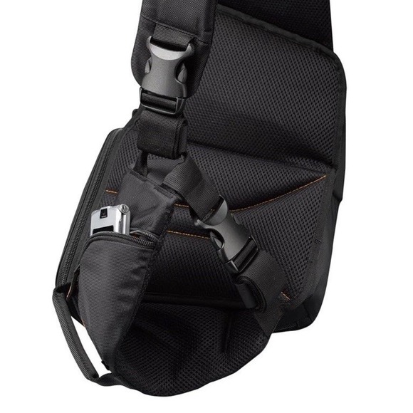 Case Logic DSLR Sling Camera Bag Model SLRC205 Black - Picture 9 of 13